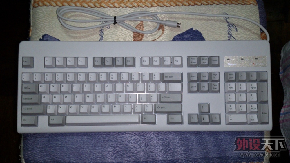 realforce101_05.jpg
