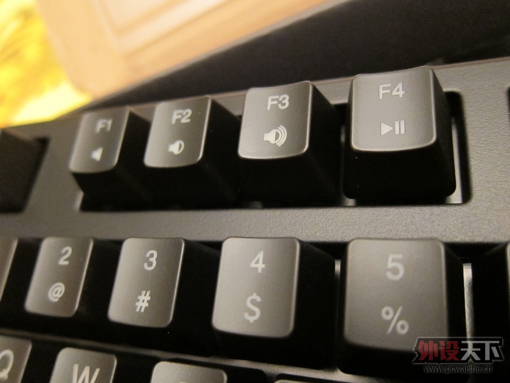 Ducky 9008 shining2 