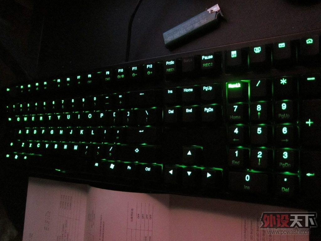 Ducky 9008 shining2 