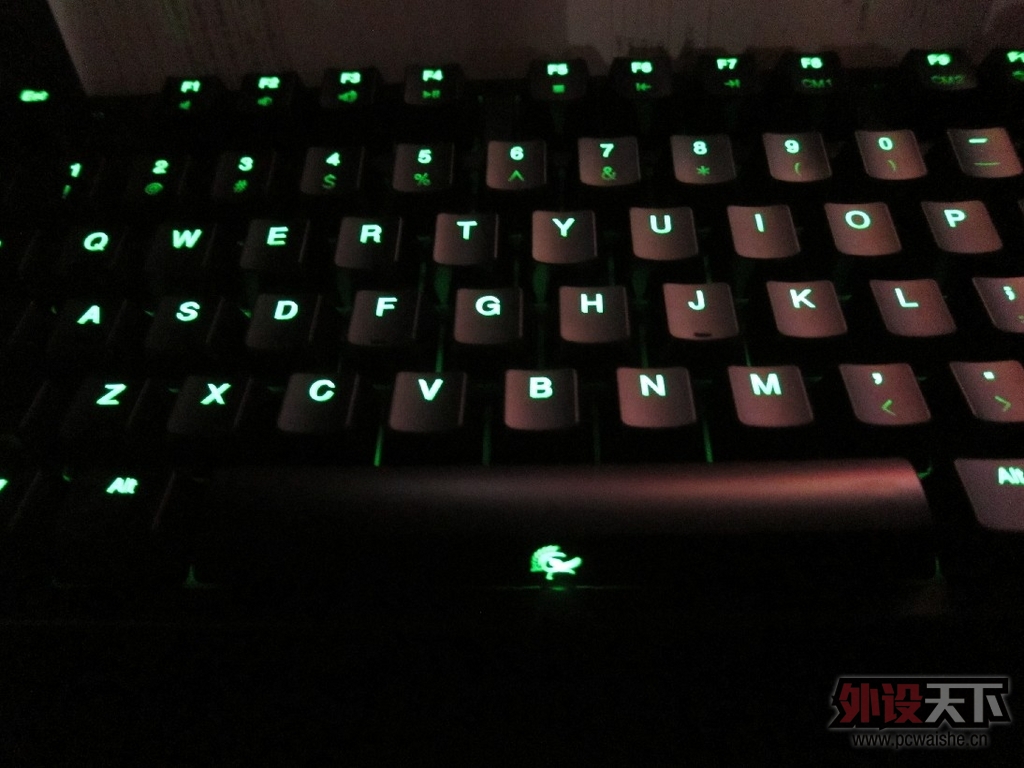 Ducky 9008 shining2 