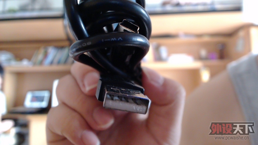 (���£�����������֮������)���˸������߼У���������һ��