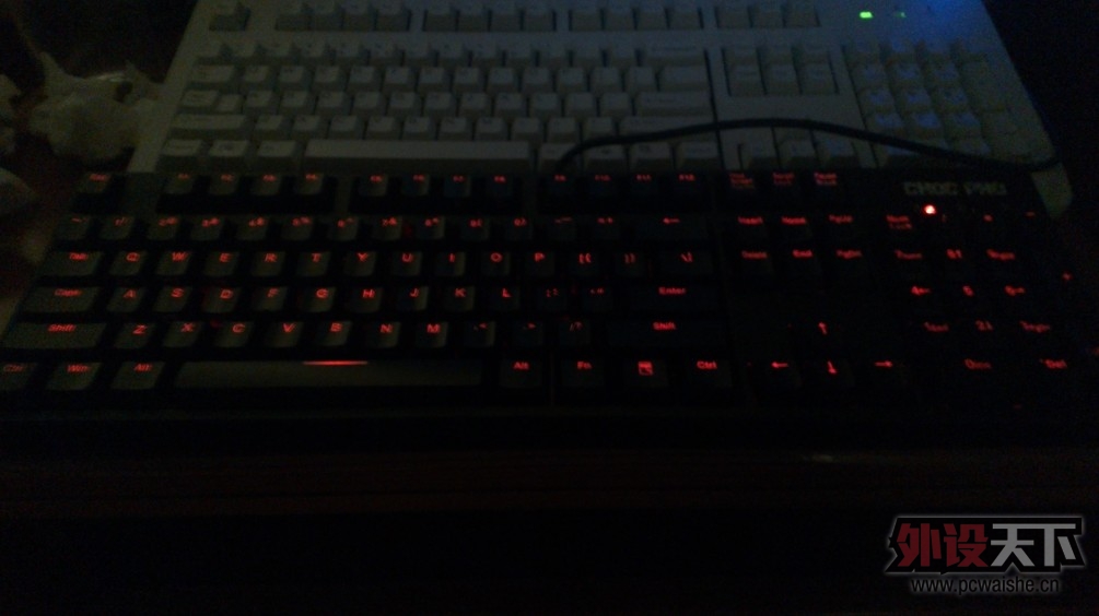 �����ݡ�noppoo 104 LED��(�ѳ�)����֮��Īа2010  9��