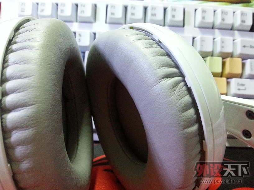 v2˪֮áLove me doSteelSeries Siberia v2 Frost Blue