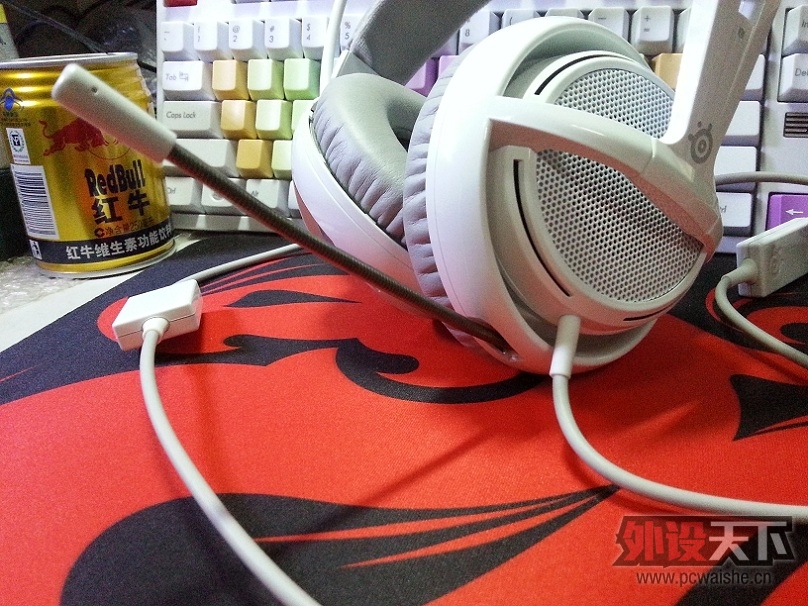 v2˪֮áLove me doSteelSeries Siberia v2 Frost Blue