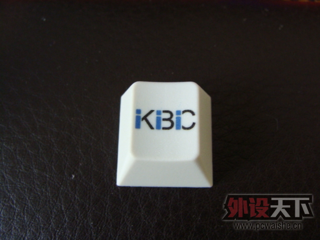 [ɽ��]���뱡Ĥ���� KBC��ñ Կ�׿۵����� 7���� 100Ԫ