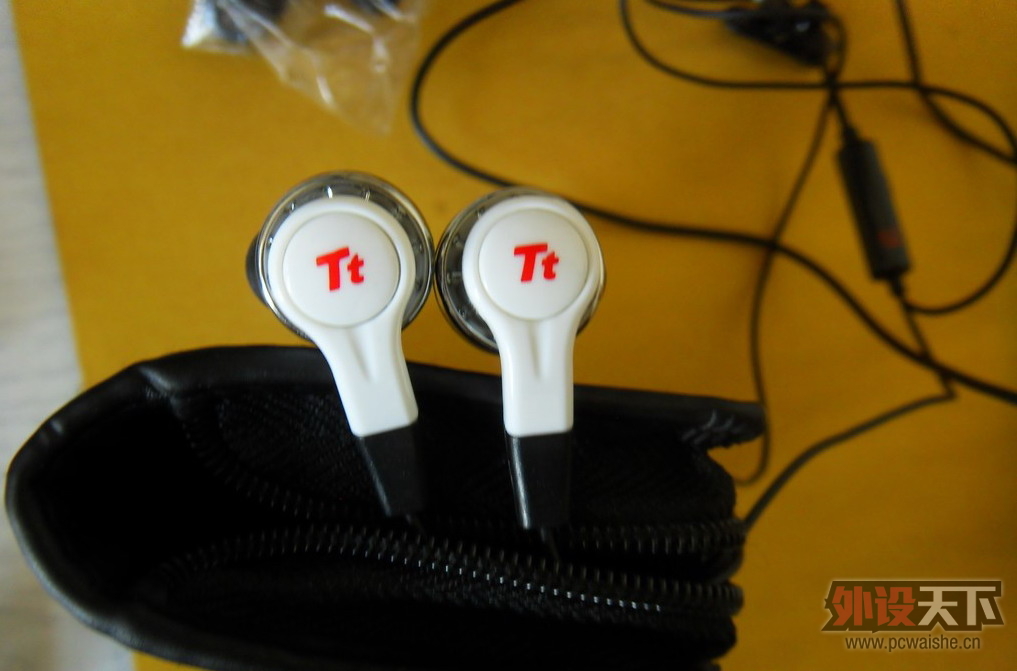 Tt eSPORTS Isurus ߶֣ǳ̸~