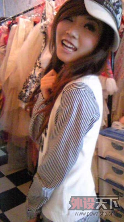 [15P] Ǳˮһ�����˱��������ʱ����ĵ��Ӳ�Ʒ����mzһ�ţ�