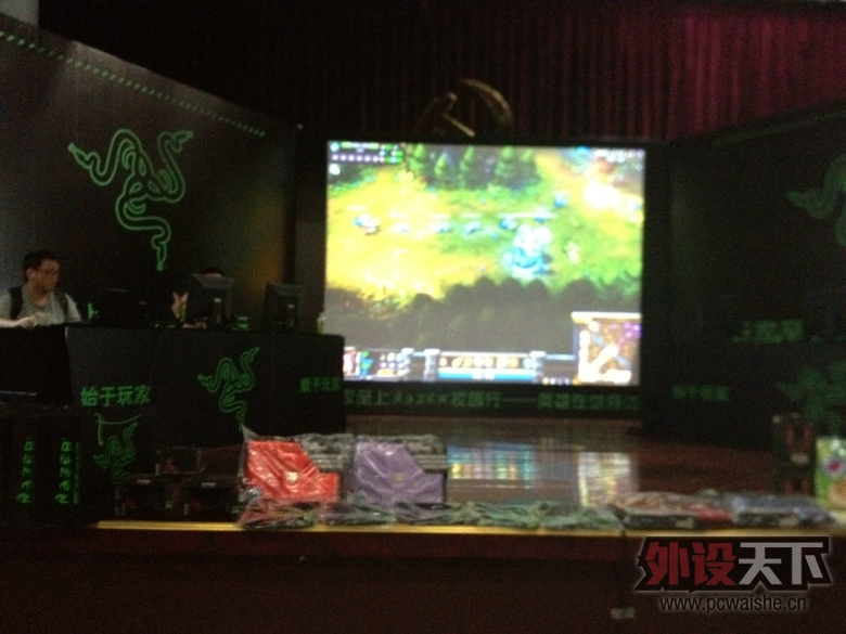 [13P] RazerУ԰��-����վ-Ѳ�ݼ�Ҫ���ţ���ͼҲɱè��ĩ�˻��Ǹ�ת���ˣ�