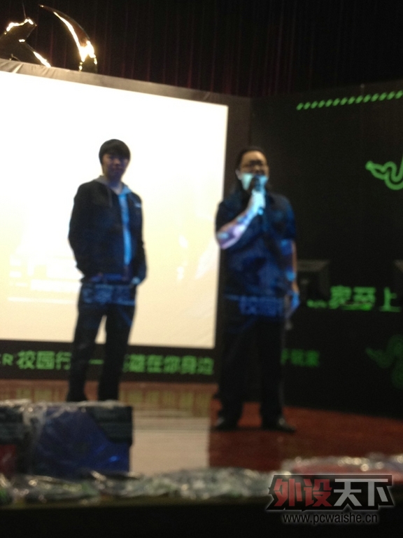 [13P] RazerУ԰��-����վ-Ѳ�ݼ�Ҫ���ţ���ͼҲɱè��ĩ�˻��Ǹ�ת���ˣ�