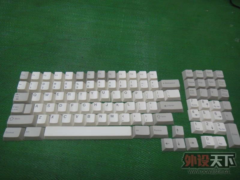 �����ݡ���1800ϵ�м�ñһ��101������2ɫ���ͼ�ñ 9�� 300