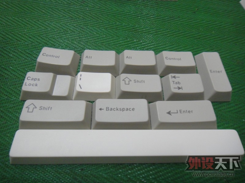 �����ݡ���1800ϵ�м�ñһ��101������2ɫ���ͼ�ñ 9�� 300