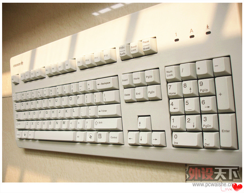 ����Լ�ּ򵥣��ָв�һ�㡱 Cherry G80-3000����С��