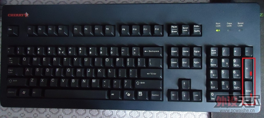 %0[KU3RN4G9LAD(3)L)`OVS.jpg