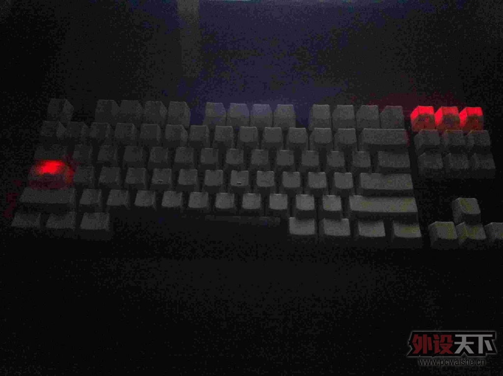��һ�ѻ�е����NEO KB87 �ľջ���ñ