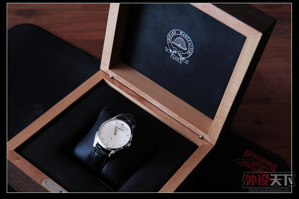 [18P] �·�һ����Ѱ��ǰ��̳����Ⱥ��������ѣ�����С��һֻ���Ա�����