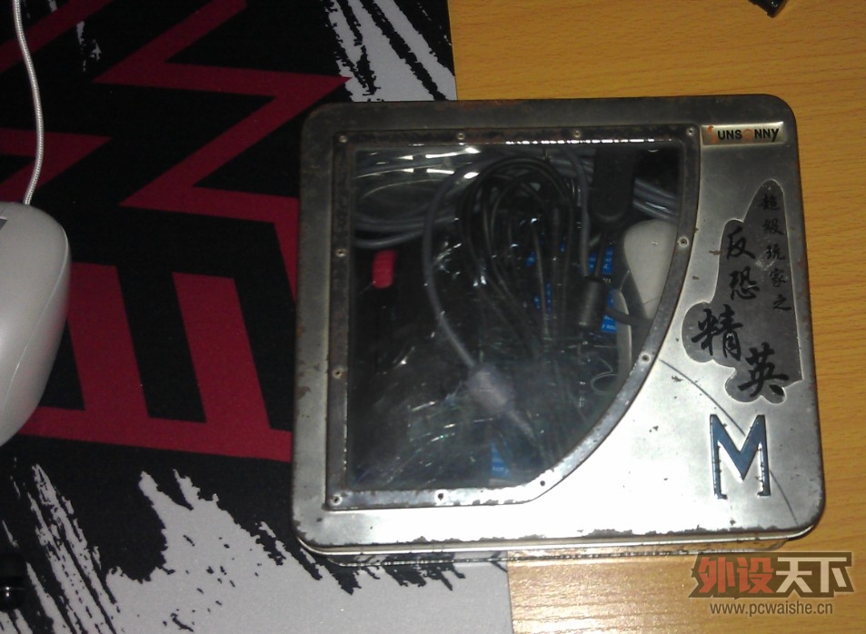DW8JO{%1}LWN1[XG]KEF865.jpg