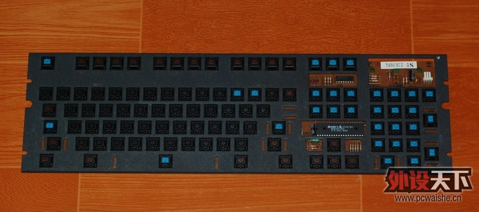 144259ppdw3tuaao6tzc01.jpg