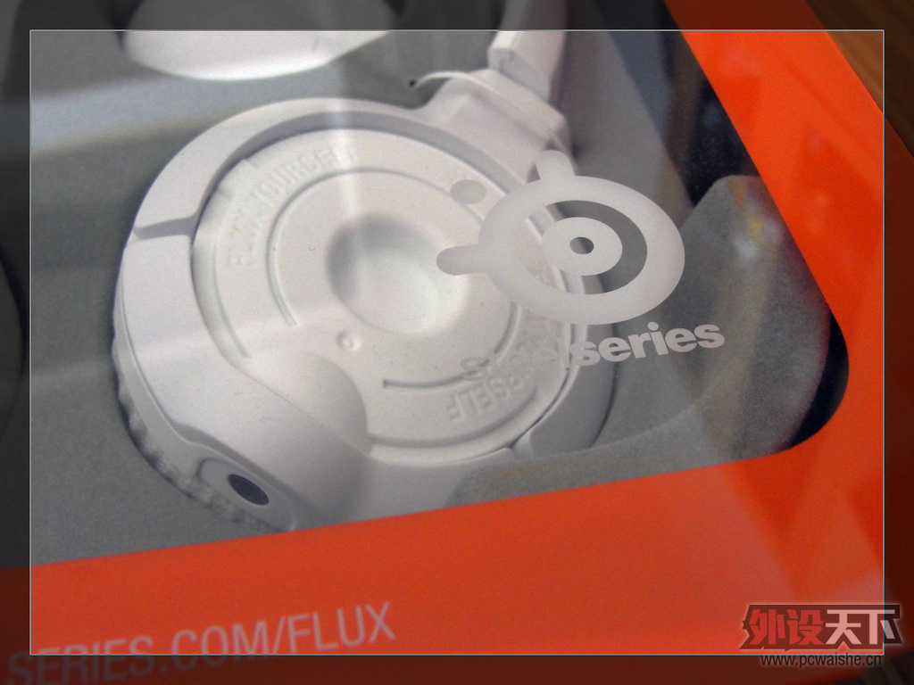�����Flux����������á��鶯���ߣ���SteelSeries  Flux�׿���
