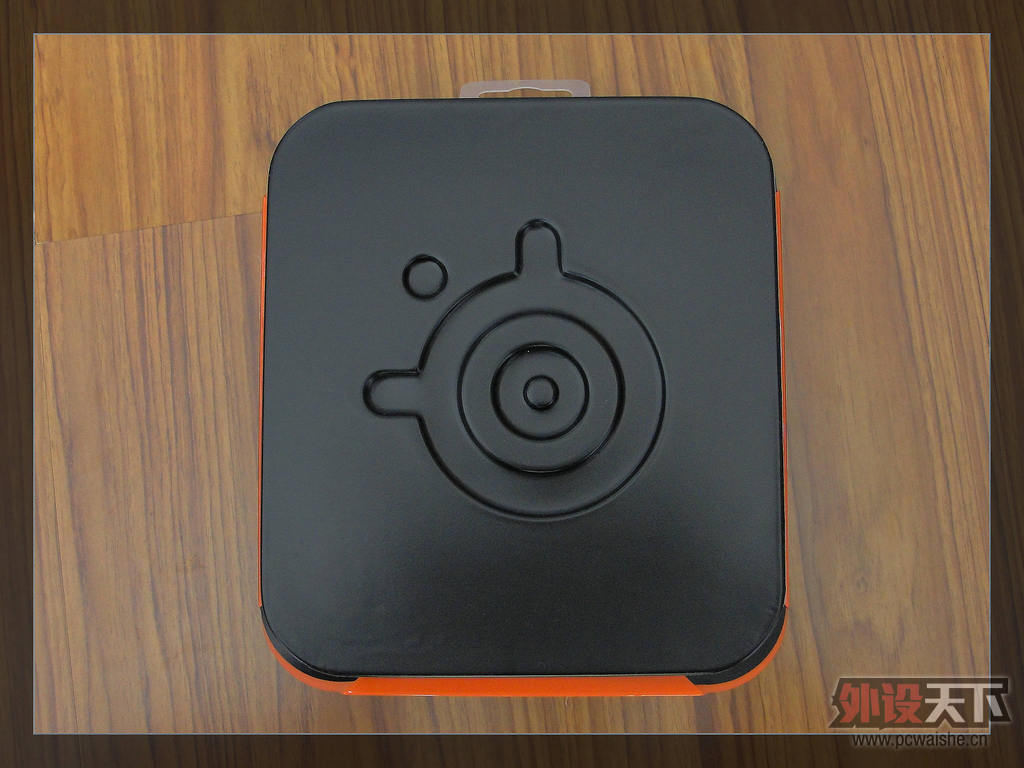 �����Flux����������á��鶯���ߣ���SteelSeries  Flux�׿���