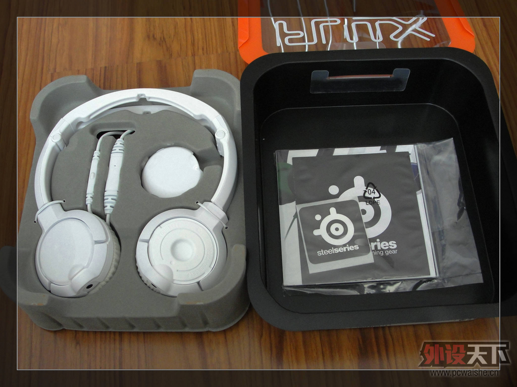 �����Flux����������á��鶯���ߣ���SteelSeries  Flux�׿���