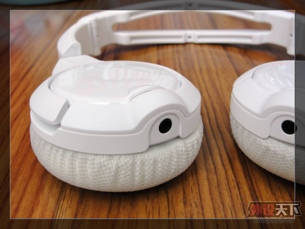 �����Flux����������á��鶯���ߣ���SteelSeries  Flux�׿���