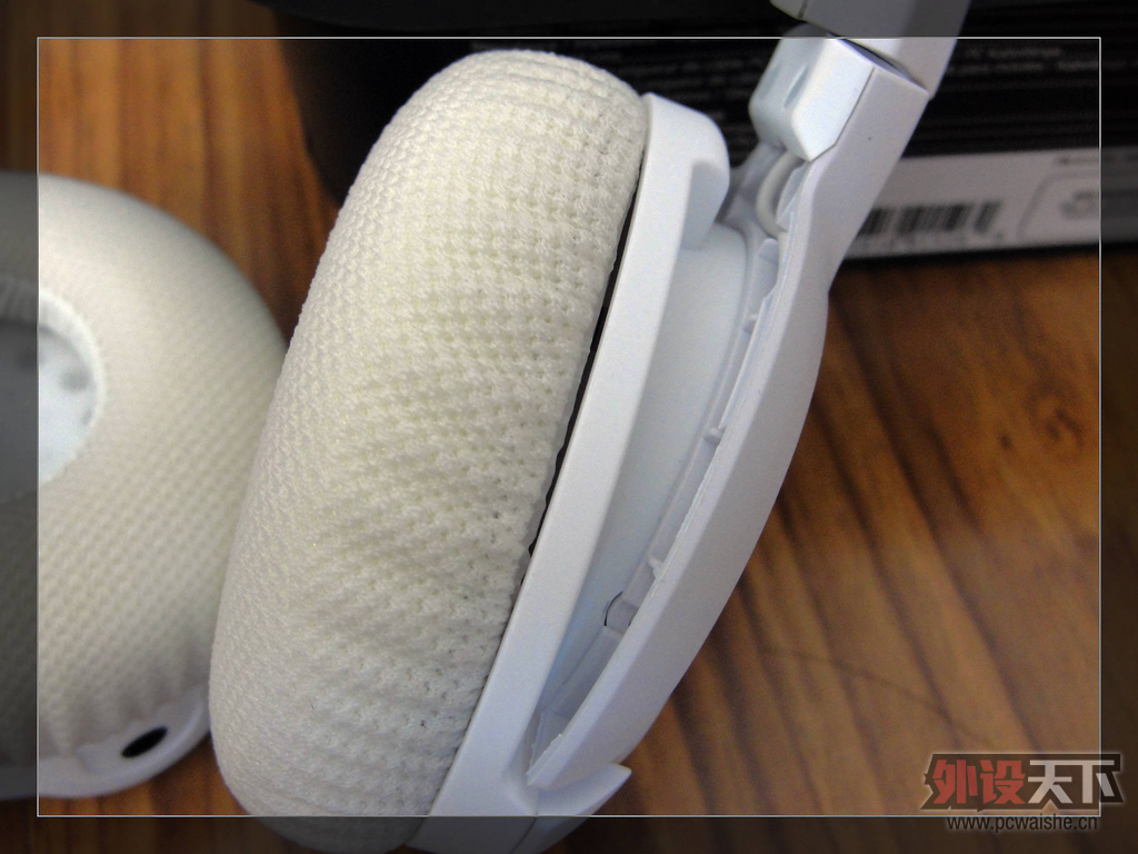 �����Flux����������á��鶯���ߣ���SteelSeries  Flux�׿���