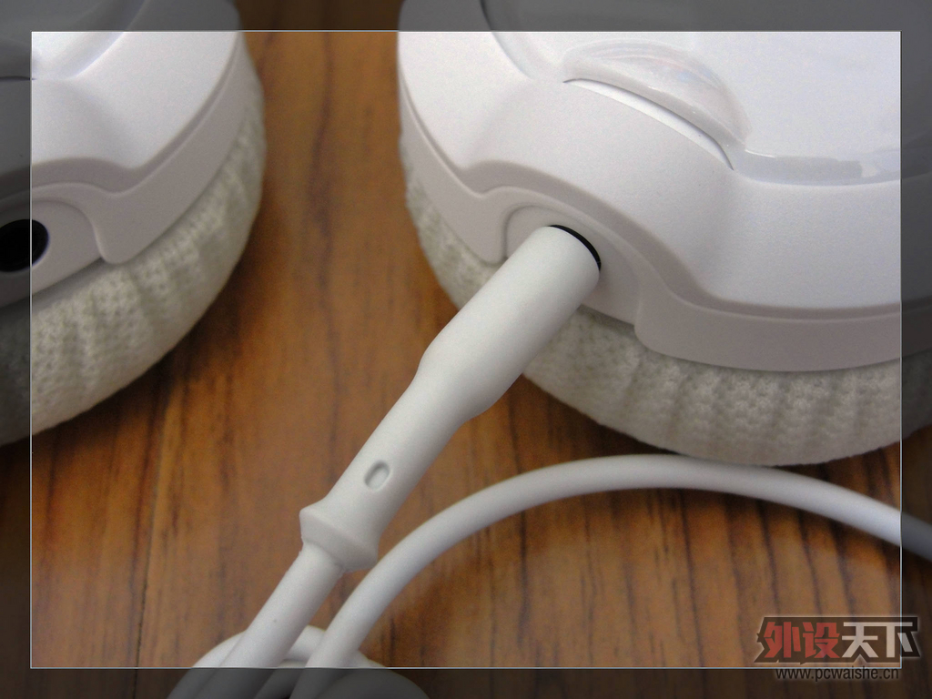 �����Flux����������á��鶯���ߣ���SteelSeries  Flux�׿���