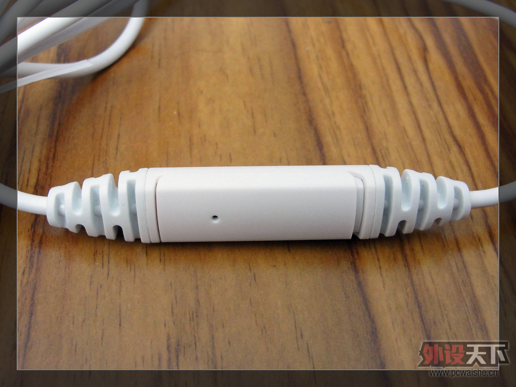 �����Flux����������á��鶯���ߣ���SteelSeries  Flux�׿���