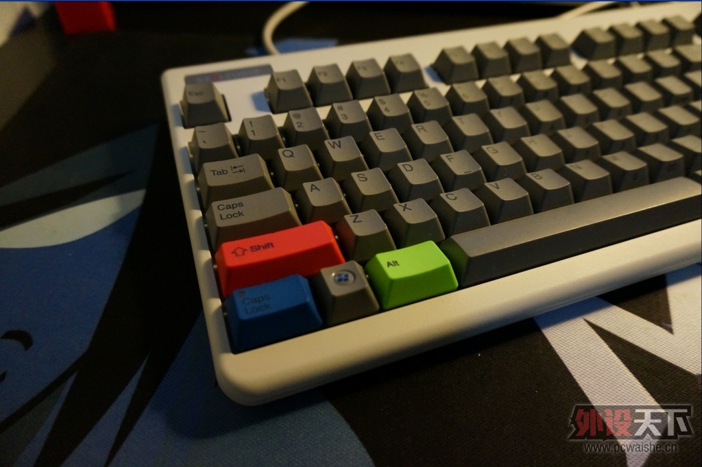�����ڡ�Realforce ����ɢ��ñ