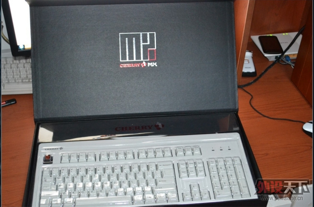 Cherry G80-3000LXCEU-0 with Chiphell Keycap