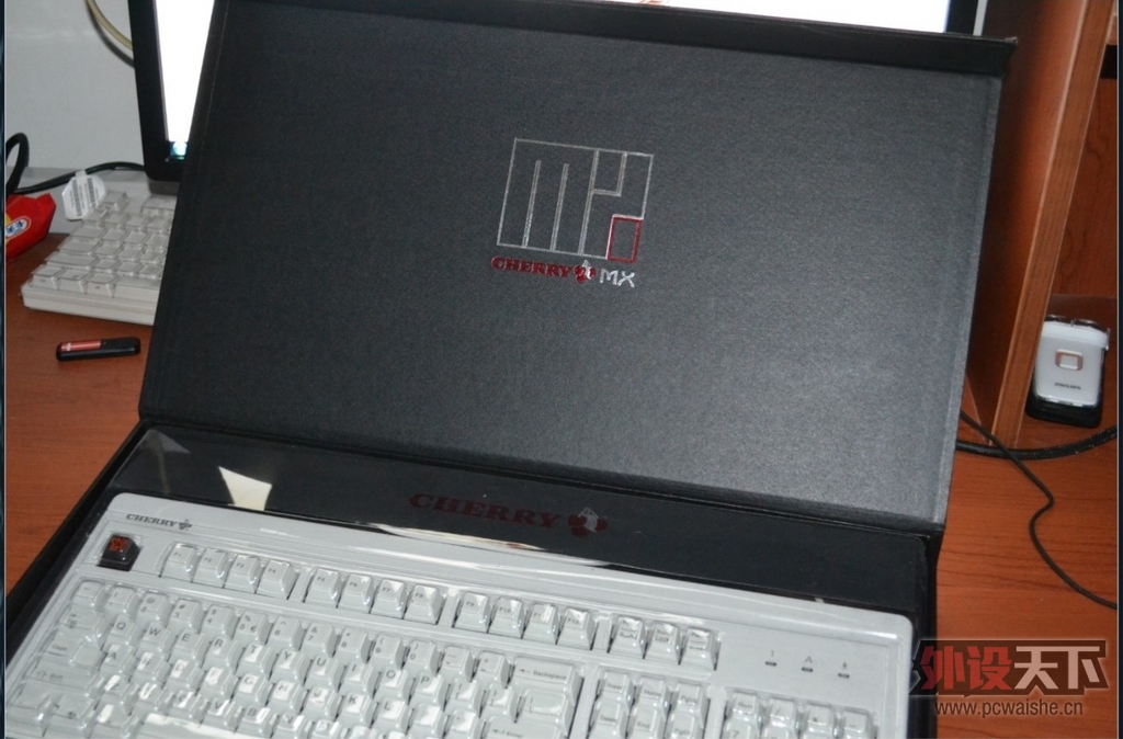 Cherry G80-3000LXCEU-0 with Chiphell Keycap