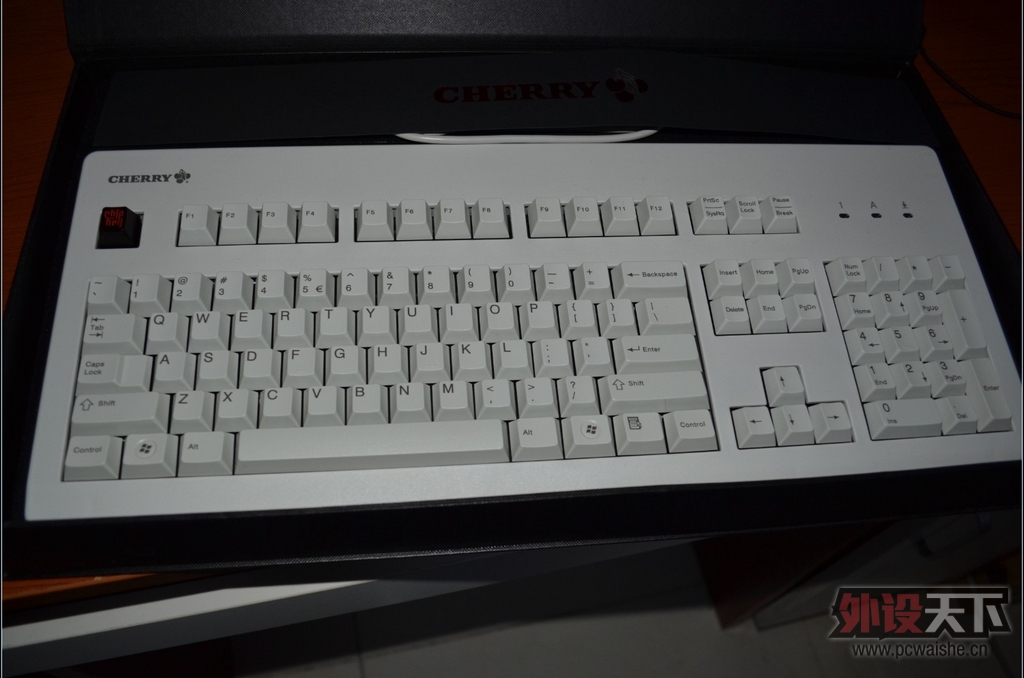 Cherry G80-3000LXCEU-0 with Chiphell Keycap