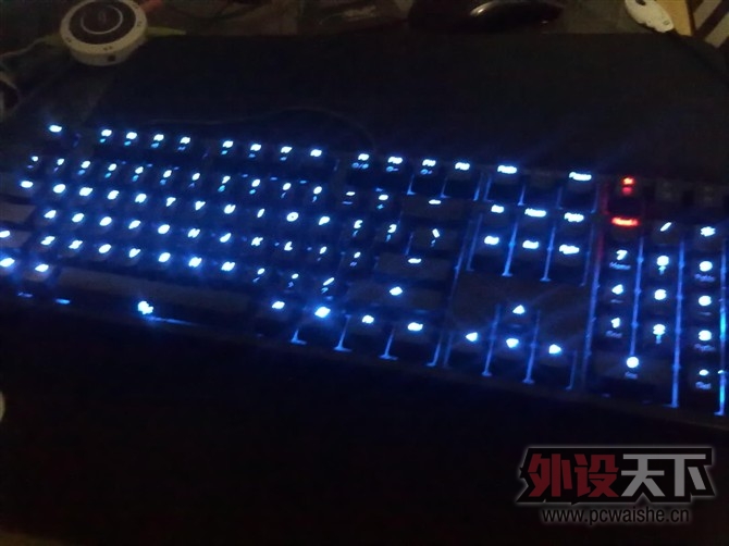 �����졿����Ѽ��1��������ᣬRAZER�𵴲���(�����ѳ���