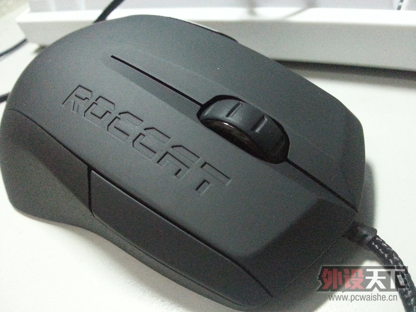 Ե¹֮Roccat Savu-䱪ǳ