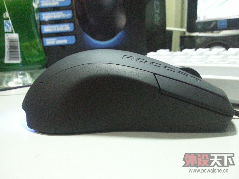 Ե¹֮Roccat Savu-䱪ǳ