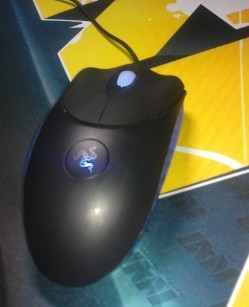 ��һ��95�½�ͨ���ɫ��ͭ���ߣ���ɫ��