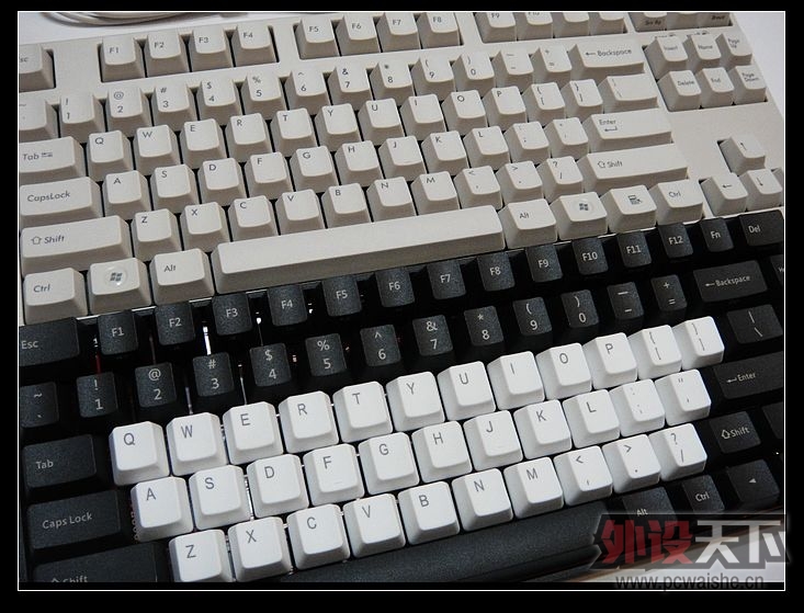 ��Filco�İ�ɫ�޸����ͯЬ������~ ֱ�۶Ա�