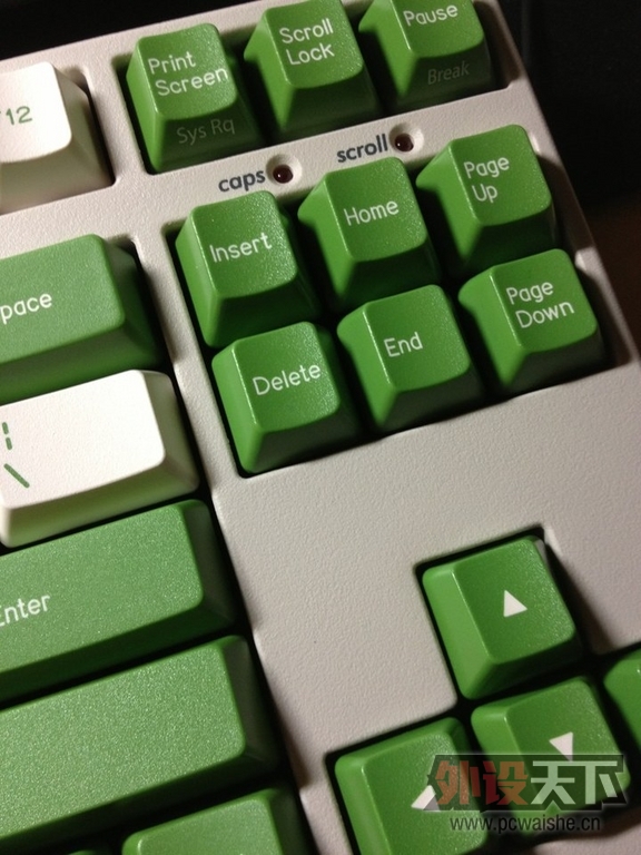 ��Filco�İ�ɫ�޸����ͯЬ������~ ֱ�۶Ա�