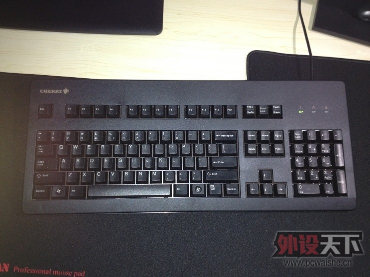 ������ CherryG8-3000��ɫ���ᣬǰ��������