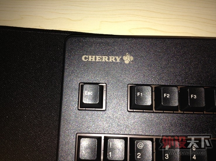 ������ CherryG8-3000��ɫ���ᣬǰ��������