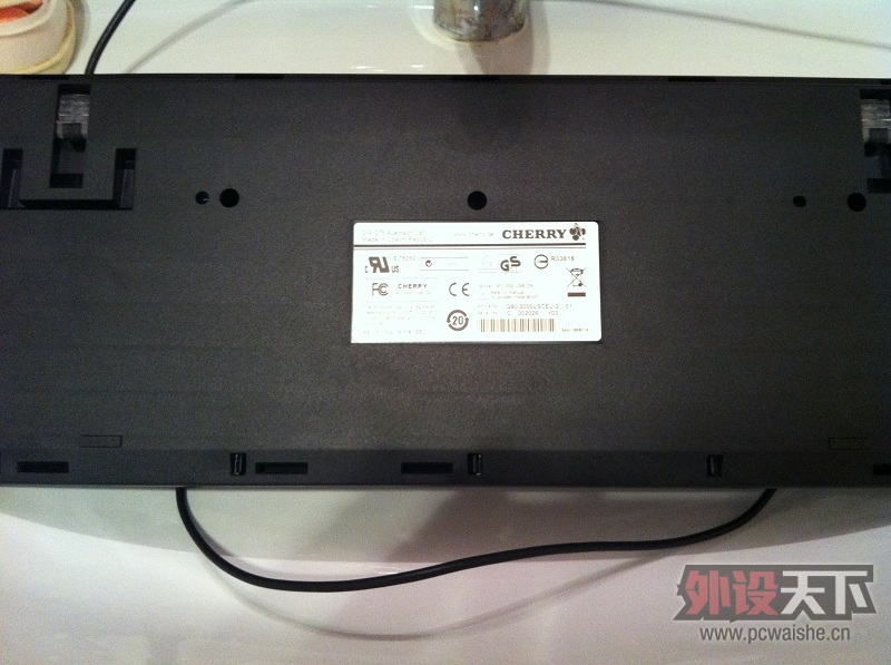 G80-3000 85 520 + 104 PBT ʺ 95 260