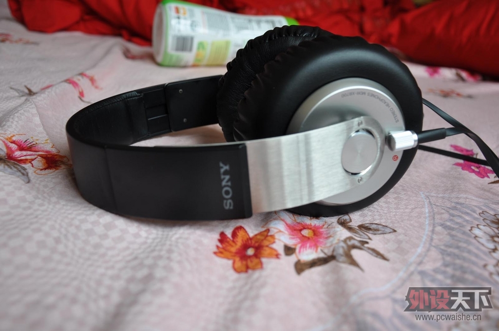 �л�XB700��˵ȫ������Ʊ��ʹ��ʱ�䲻��50Сʱ��400���ʡ�