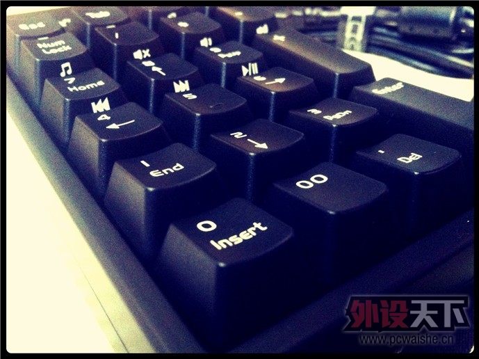 �����ݣ�87�������Keycool New Life "�趯"MIni22��е����С��