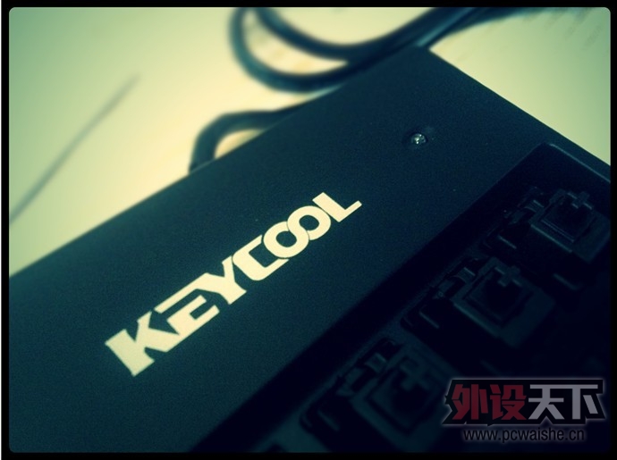 �����ݣ�87�������Keycool New Life "�趯"MIni22��е����С��