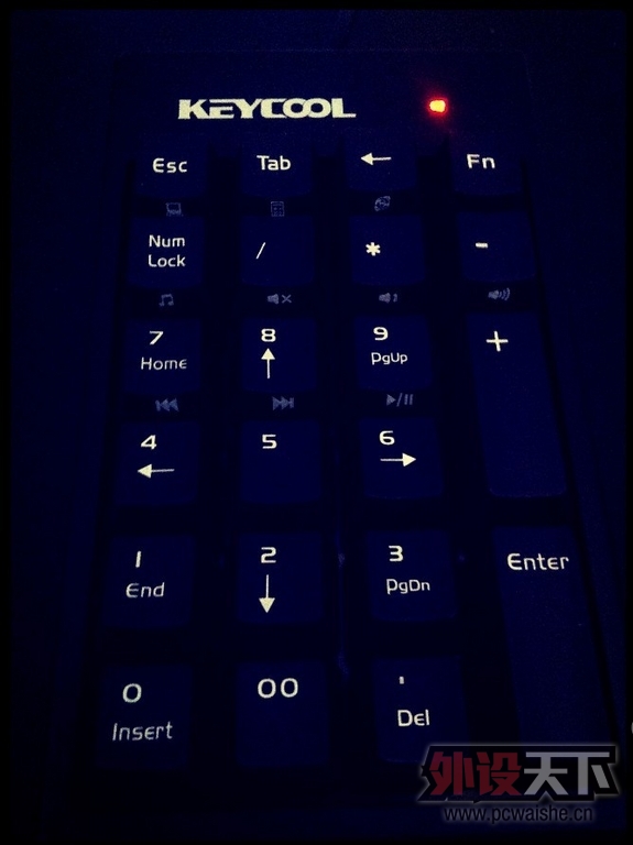 �����ݣ�87�������Keycool New Life "�趯"MIni22��е����С��