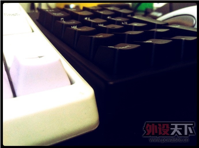 �����ݣ�87�������Keycool New Life "�趯"MIni22��е����С��