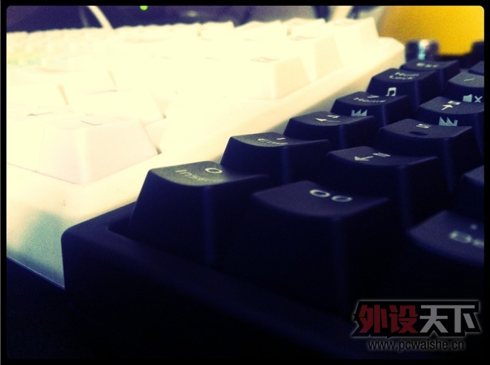 �����ݣ�87�������Keycool New Life "�趯"MIni22��е����С��
