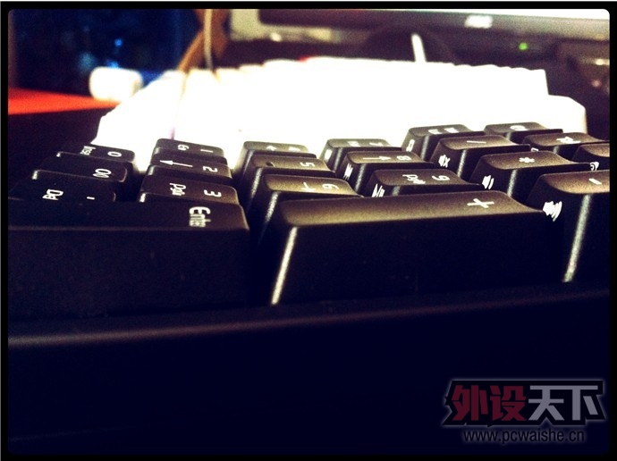 �����ݣ�87�������Keycool New Life "�趯"MIni22��е����С��