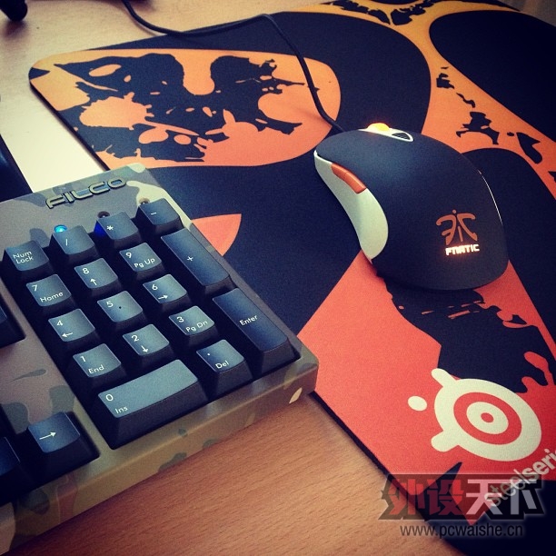 �¼��µ�SteelSeries����ʵ���Ǹ���!