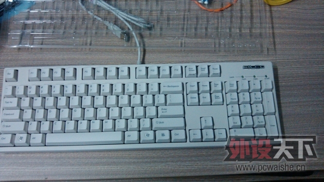 [12P] �Ա� ������ĵ�һ�ѻ�е����FILCO 104 ����